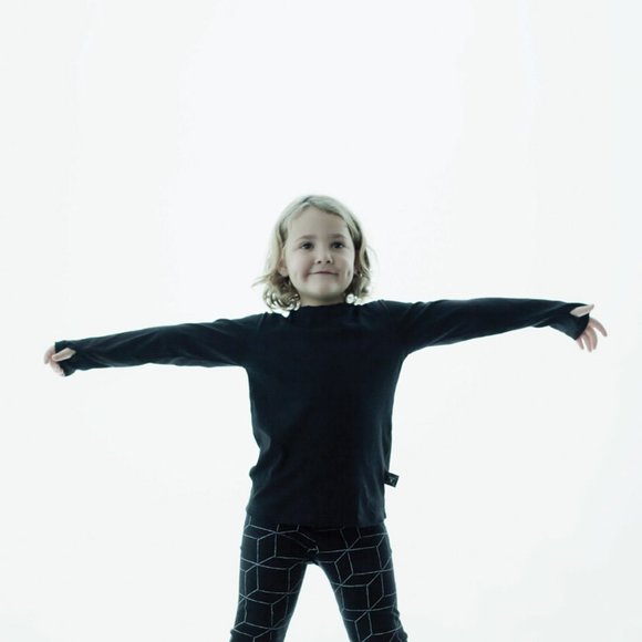 Nununu Glove TShirt White - Picture 2 of 3